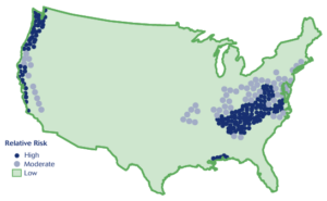 Map of the U.S. with locations marked with areas where sudden oak death is a risk. The area are mostly on the mid eastern part of the country and the west coast.